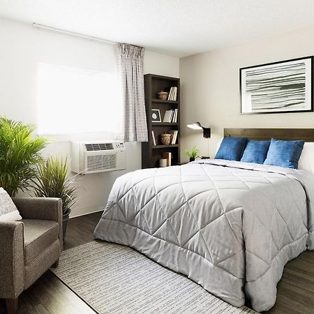 Intown Suites Extended Stay San Antonio Tx - Leon Valley North Екстер'єр фото